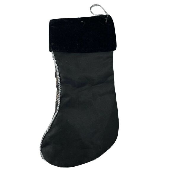 Game of Thrones Christmas Stocking Sword Thrown Silky Embroidered Velvet Trim - Picture 4 of 4